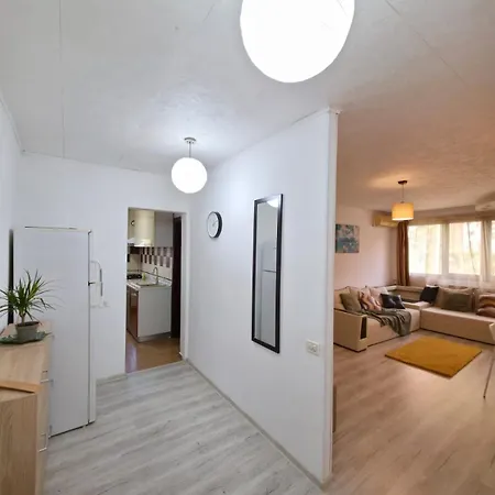 Apartament Moghioroș Park - Metro Romancierilor 1 Min Bucureşti