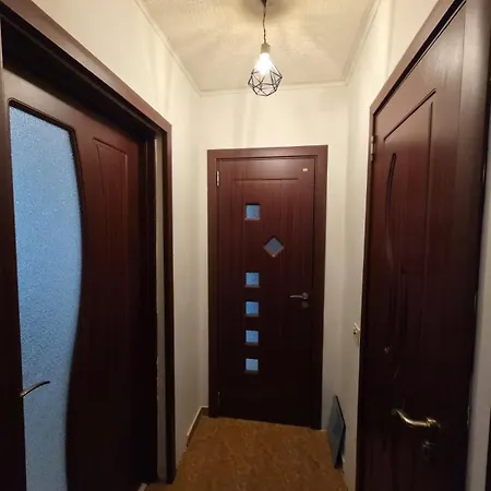 Moghioros Park - Metro Romancierilor 1 Min شقة