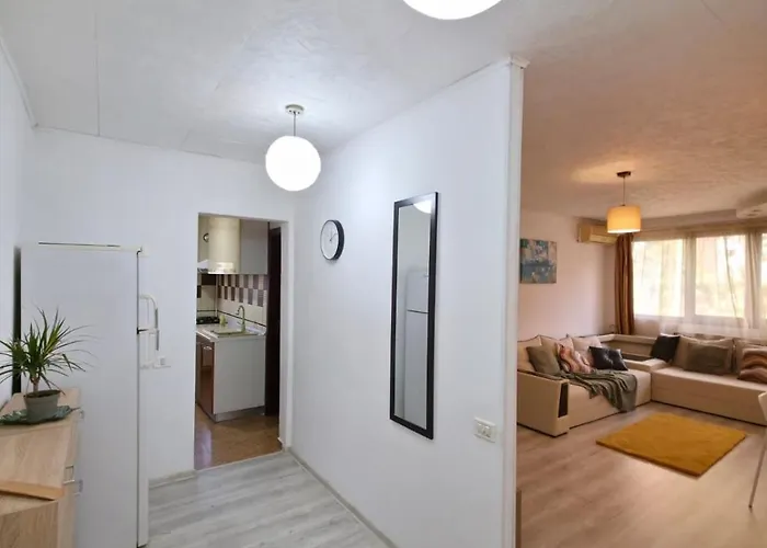 Appartement Moghioros Park - Metro Romancierilor 1 Min Boekarest